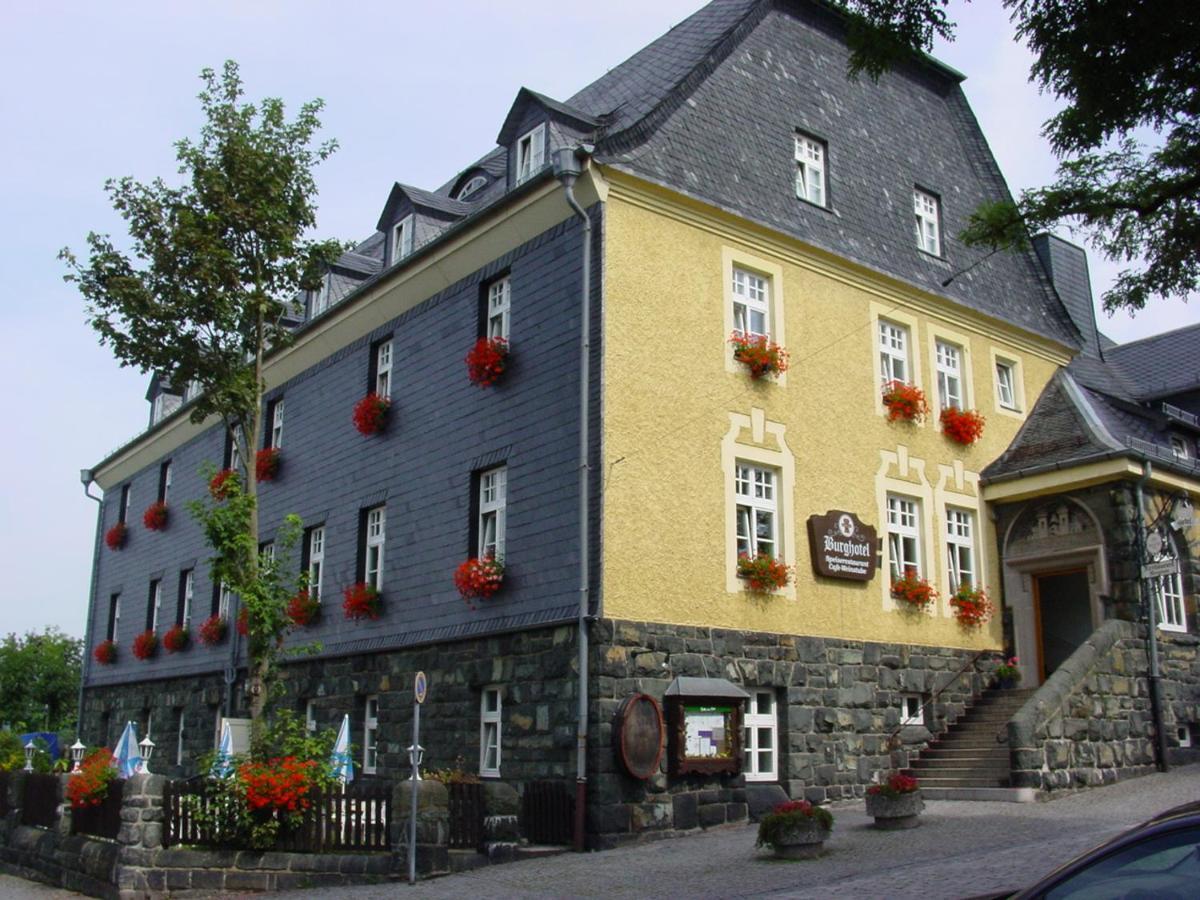 Burghotel *